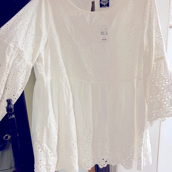 Women’s top - Picture 1 of 2